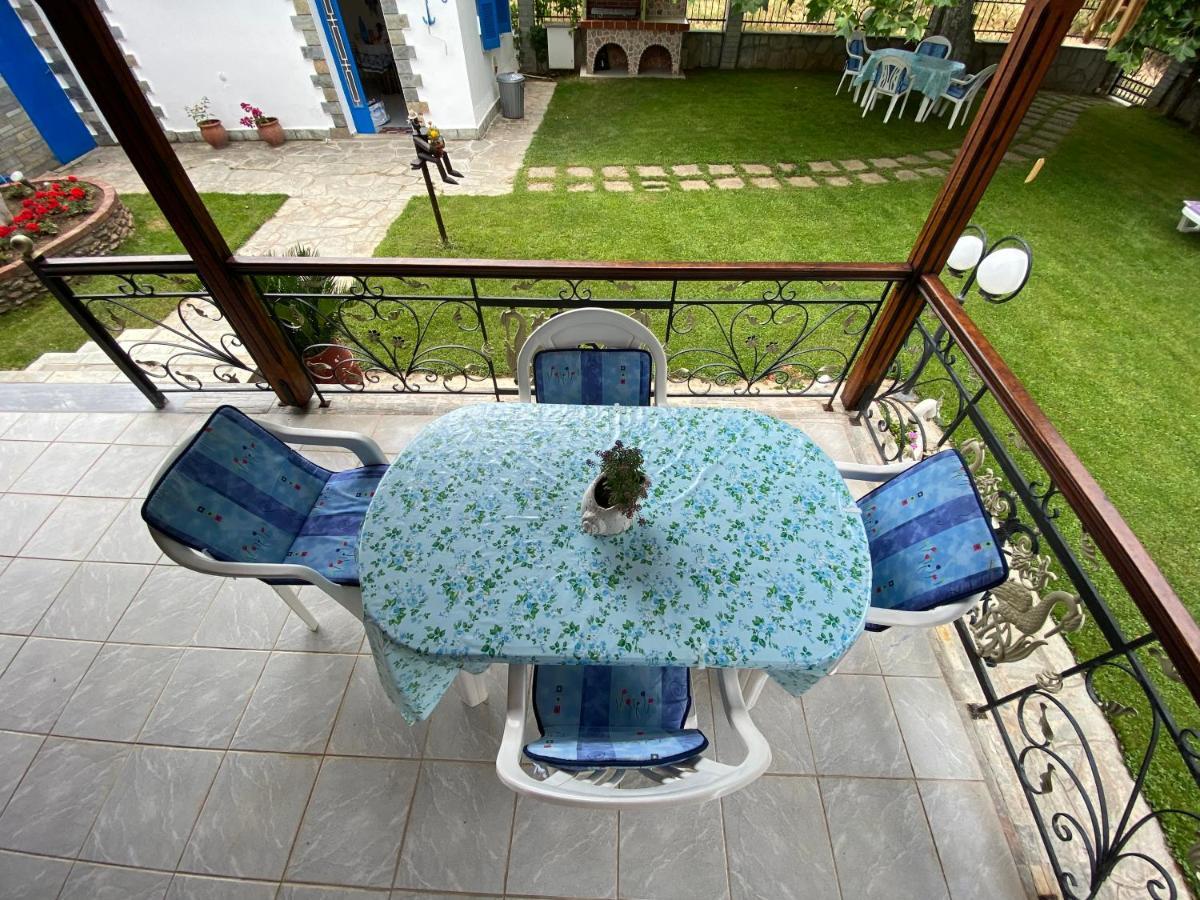 Nea Triglia Beachfront Cottage מראה חיצוני תמונה